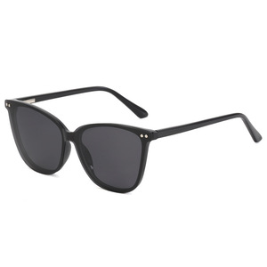 <span class=keywords><strong>Lunettes</strong></span> de soleil magnétiques à clipser pour hommes et femmes, monture noire, surdimensionnées, UV400, pour la conduite quotidienne, polarisées - Product Image 4