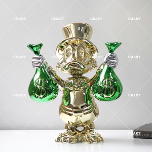 Escultura de Resina de Fibra de Vidrio Pintada a Mano, Modelo de Estatua de Scrooge McDuck, el Pato Millonario, en Color Dorado Cromado Personalizado - Product Image 4