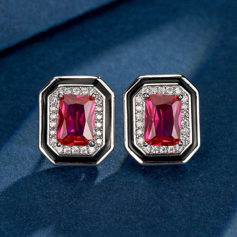 Pendientes de corindón rojo