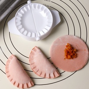 Ventes chaudes : Moule à raviolis manuel en plastique écologique, compatible lave-vaisselle, pour la fabrication de pâtisseries, de tartes, d'empanadas et de wrappers à raviolis - Product Image 1