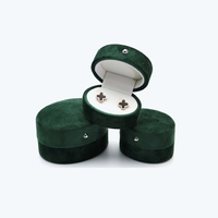 Schmuck Einzel- und Doppelring Ohrringe Anhänger Armreif Armband Rote Box Hochzeits-Erinnerungsstück Geschenkverpackung Samt-Schmuckboxen
