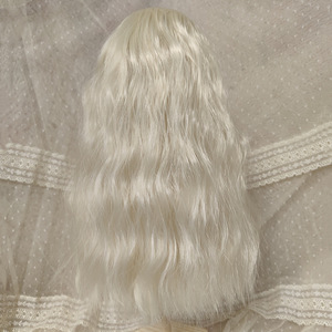 Venta caliente precio barato 1/3 1/4 fibra sintética oro agua onda Bjd muñeca <span class=keywords><strong>pelucas</strong></span> realistas hechas a máquina <span class=keywords><strong>pelucas</strong></span> <span class=keywords><strong>de</strong></span> pelo para <span class=keywords><strong>niñas</strong></span> - Product Image 4