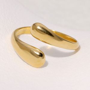 Vente flash - Design chic - Anneaux géométriques romantiques simples en acier inoxydable plaqué or 18 carats réglables pour femmes - Cadeaux - Product Image 1