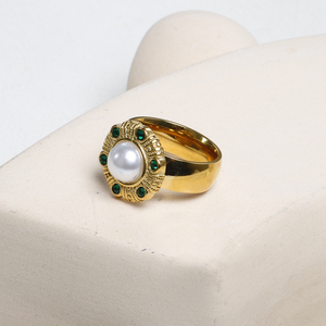 Anello Vintage in Acciaio Inossidabile 316 Placcato Oro 18K PVD con Perla e Zirconia Cubica Verde 5A, Gioiello Unico da Donna - Product Image 3