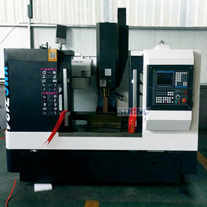 Fresadora vertical económica marca SDCNC tipo XH7124 con guías rígidas individuales BT30 / GSK 4 ejes para mecanizado de servicio medio XH7124 CN - Product Image 2