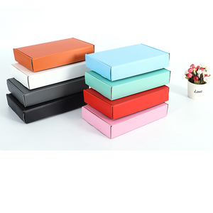 Biểu Tượng Tùy Chỉnh Màu Sóng Giấy Hộp Bưu Phẩm Cán Bóng Và Tại Chỗ UV In Ấn Cho Vận Chuyển Gửi Thư Gifting Bao Bì - Product Image 1