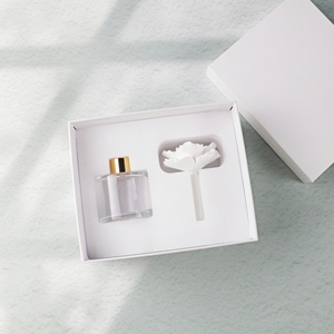 <span class=keywords><strong>Diffusore</strong></span> di Fragranza Finru in Vetro da 50ML con Fiori in Ceramica, Deodorante per Ambienti con <span class=keywords><strong>Oli</strong></span> <span class=keywords><strong>Essenziali</strong></span> - Product Image 4