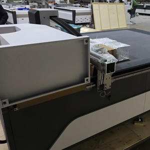 <span class=keywords><strong>Machine</strong></span> de découpe CNC robuste et polyvalente pour cartes de visite, avec couteau oscillant et découpe numérique automatique de contour 900 mm - Product Image 3