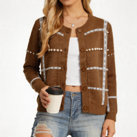 Private Labels. Damen-Strickjacke mit Rundhalsausschnitt, Perlenbesatz, Gittermuster, Knöpfen, Gerippten Bündchen und Saum, Reguläre Passform, Lässiger Strick-Cardigan