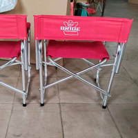 Chaise courte résistante de directeurs pliant le siège extérieur fort portatif de camping