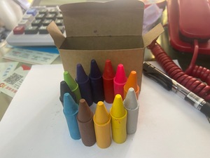 Ensemble de jouets de coloriage et de dessin en blocs empilables personnalisés 12 en 1, multicolores, fournitures scolaires pour enfants - Product Image 1