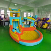 Château gonflable multifonctionnel pour usage domestique avec toboggan et piscine
