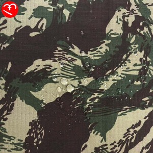Tessuto Mimetico Ripstop in Poliestere/Cotone 65%T 35%C, Motivo Camouflage Verticale a Lucertola per Uniformi Tattiche - Product Image 4