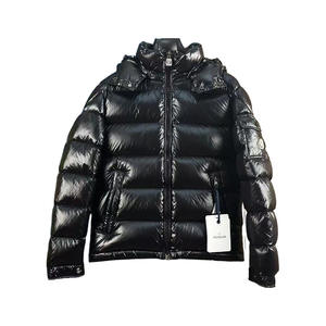 Nueva Chaqueta de Invierno Negra con Capucha y Logotipo Personalizado de Alta Calidad, Chaqueta de Estilo Urbano con Forro Polar para Hombre, de Secado Rápido y Estampado - Product Image 1
