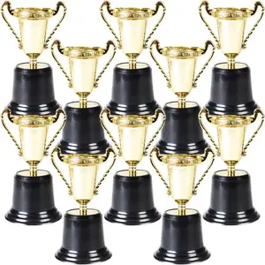 Vendita all'ingrosso trofeo di plastica per bambini-Mini trofeo di plastica per bambini, Set di piccoli trofeo per bomboniere, premi di partecipazione