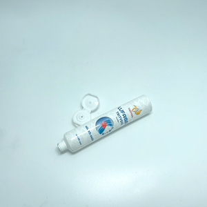 Servicio OEM de Tubos para Crema de Manos y Crema Corporal para Cosméticos, Fabricados en PE con Tapa Abatible, Impresión Offset y Acabado Brillante - Product Image 1