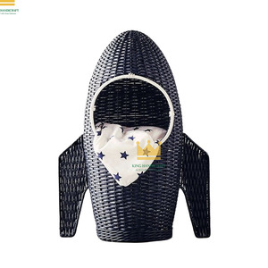 Panier de rangement en rotin en forme de fusée avec poignée pour le rangement des jouets des enfants, design animal mignon, tissé à la main, écologique, multifonctionnel - Product Image 1