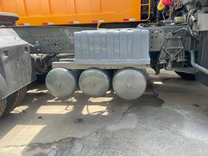 รถบรรทุกหัวลากมือสอง Sinotruk Euro2 ดีเซล 6x4 พวงมาลัยซ้าย HOWO 10 ล้อ รับน้ำหนัก 21-30 ตัน 371 แรงม้า กล้องมองหลัง 360 องศา - Product Image 4