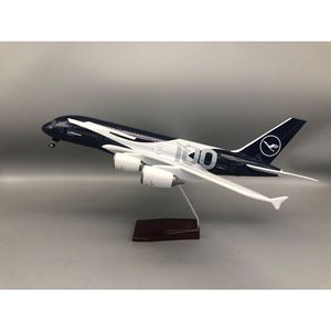 דגם מטוס A380 של לופטהנזה לציון 100 שנה, 46 ס\"מ, עם תאורת LED נשלטת קולית, קישוט לשולחן עבודה בבית או במשרד, מתנה לחובבי תעופה - Product Image 5