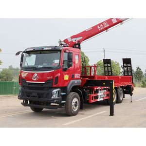 Camion-grue Liuzhou Chenglong H5 6*4 équipé d'une grue à flèche droite Changxing de 12 tonnes avec échelle - Product Image 2