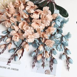 <span class=keywords><strong>Fleur</strong></span> de soie à 5 branches, <span class=keywords><strong>d</strong></span>écoration de fête du Nouvel An, <span class=keywords><strong>d</strong></span>écoration <span class=keywords><strong>d</strong></span>'hôtel, mariage, salon, <span class=keywords><strong>d</strong></span>écoration de la maison, <span class=keywords><strong>fleur</strong></span> de magnolia, <span class=keywords><strong>fleur</strong></span> artificielle - Product Image 3