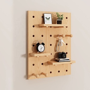 Duvar <span class=keywords><strong>Pegboard</strong></span> asılı Modern ev dekor raf özel ayarlanabilir ahşap <span class=keywords><strong>Pegboard</strong></span> aksesuarları - Product Image 2
