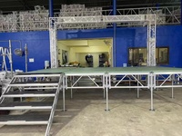 OEM ODM OBM Fabricación en fábrica de aluminio portátil Line Array Welding Truss Pantallas Festivales de música Escenario cuadrado de aluminio