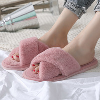 Hiver Femmes Intérieur Pantoufles Décontractées Femme Tongs Fluffy Shoes Cross Design Slides Ladies Soft Warm Plush Slipper