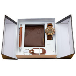 <span class=keywords><strong>Regali</strong></span> <span class=keywords><strong>personalizzati</strong></span> di fascia alta da <span class=keywords><strong>uomo</strong></span> Set regalo orologio cintura scatola portafoglio amore compleanno regalo aziendale idee regalo all'ingrosso - Product Image 6