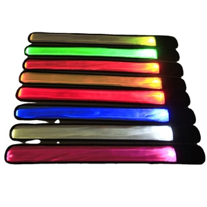 35*4CM colorido LED Slap pulsera de muñeca impermeable alta visibilidad iluminar pulseras deportivas - Product Image 1