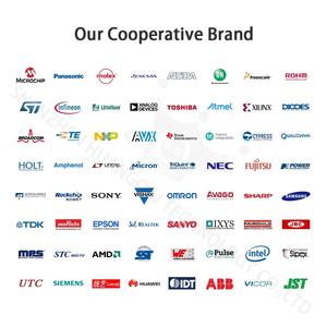 SPC560B60L5B6E0X SPC560B6 B60L5B6E0X LQFP144 entegre devre IC çip SMD elektronik bileşenler - Product Image 2