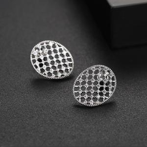 LUOTEEMI D'avanguardia AAA Zircone Cubico Pavimentato Orecchino <span class=keywords><strong>per</strong></span> la Giovane Donna Alla Moda Accessorio Dei Monili - Product Image 4