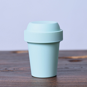Kaga Yamanaka Lacquer Finish Elegant Aijiro Matcha <b>Shaker</b> Mini <b>Bottle</b> For Tea Shops - Product Image 1