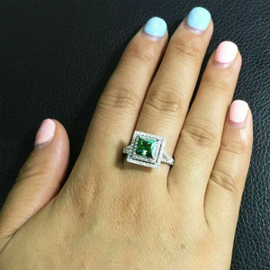Elegante Anello con Zirconi per Donne, Gioiello da Dito alla Moda per Feste - Product Image 3