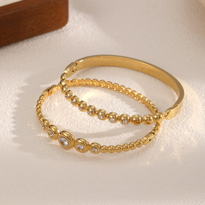 กำไลข้อมือแฟชั่นสำหรับผู้หญิง ชุบทอง 18k ไทเทเนียมสตีล ทรงกลม ประดับเพชรซิคอน ของขวัญเครื่องประดับ - Product Image 1