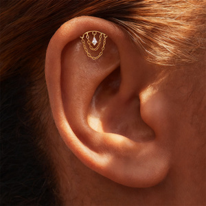 Piercing de cartilage en argent sterling S925 avec chaîne à pampilles et éléments classiques étoile à quatre branches, lune et planète - Product Image 4