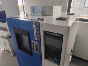 Ce cho chứng nhận 220V môi trường cho buồng thử nghiệm cho thiết bị điện tử Pin & hàng không vũ trụ 1-năm bảo hành nhiệt Tính năng phòng thí nghiệm - Product Image 5