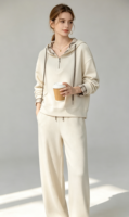 Ensemble de survêtement en coton beige respirant et doux avec sweat à capuche et pantalon large à demi-zip pour femme – Collection Automne – Offre Spéciale