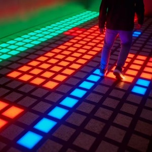 Jeu <span class=keywords><strong>de</strong></span> grille interactif avec lumières sensorielles et dalles <span class=keywords><strong>de</strong></span> sol en acier inoxydable, jeu <span class=keywords><strong>de</strong></span> sol lumineux à détection <span class=keywords><strong>de</strong></span> mouvement par les <span class=keywords><strong>pieds</strong></span> - Product Image 2