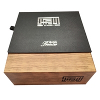 Nouvelle Conception 2024 Thobe Homme Style Saoudien Avec Col Chemise Boutonné et Manchette, Abaya Traditionnelle Islamique, Coffret Boutique Inclus