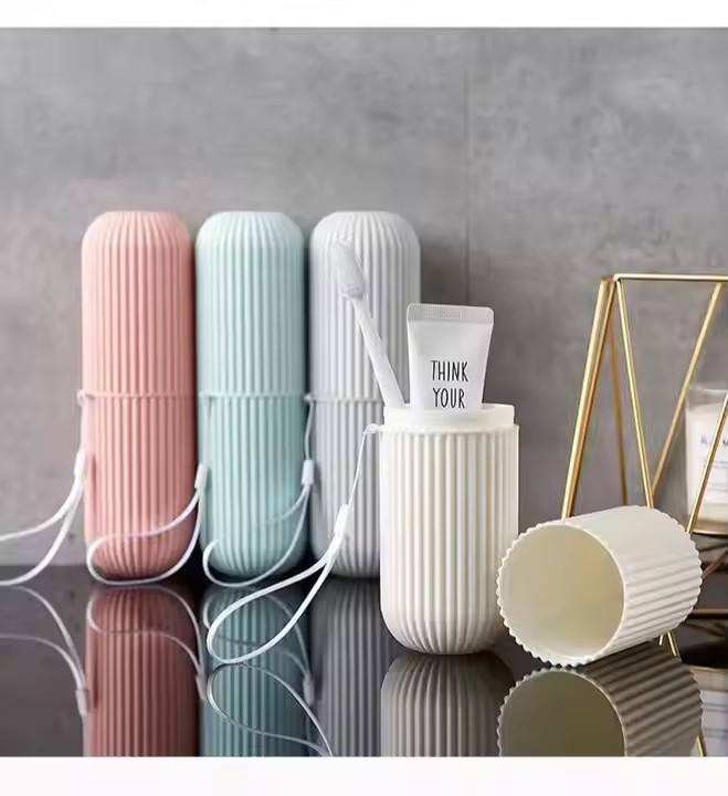 สีเขียวอ่อน