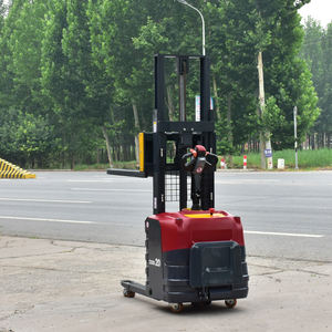 Carrelli Elevatori Completamente Elettrici da 1,5 e 2 Tonnellate con Walkie-talkie, e Alto Rapporto Qualità-Prezzo per Terreni Accidentati - Product Image 2