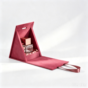 Boîte cadeau parfum en carton triangulaire personnalisée pour cosmétiques et soins de la peau, avec poignée - Product Image 2