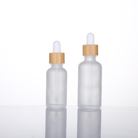 Flacon compte-gouttes en verre givré de 10 ml, 15 ml, 30 ml, 50 ml, 100 ml avec bouchon en bambou, rechargeable, pour emballage d'huiles essentielles et de soins de la peau