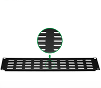 Panneau de gestion des câbles ventilé 2U 19 pouces démontable pour montage en rack avec trou de dissipation thermique pour une entrée facile des câbles dans les armoires