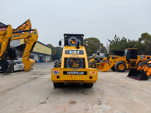 Rodillo Vibratorio de Doble Tambor CAT CS-683E en Venta, con Motor Híbrido de 44.7KW de Potencia, en Buenas Condiciones - Product Image 6