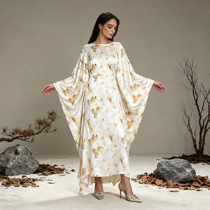 Vente en gros de robes Abaya en polyester imprimées sur mesure, élégantes et luxueuses, pour femmes musulmanes - Product Image 3