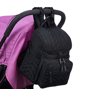Sac à langer classique en matériaux de qualité supérieure, durable, léger, design unique, tendance mode, sac à langer pour maman - Product Image 3