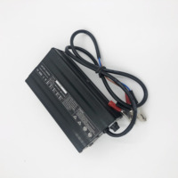 Chargeur de batterie portable LiFePO4 24V 29.2V à décharge profonde 24V 8A 240W pour diverses applications