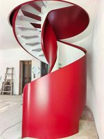 Escalier moderne en acier au carbone courbé, escalier à double rampe avec plaque d'acier de 12 mm d'épaisseur, robuste pour hall d'hôtel